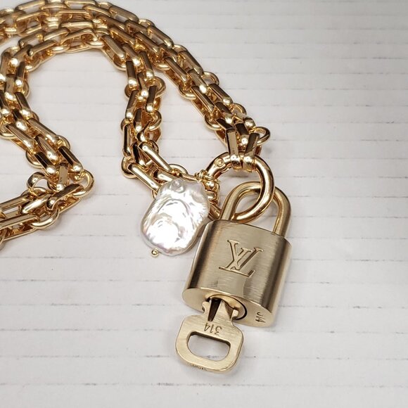 Authentic Louis Vuitton Lock & Key w/ Unbranded Stainless Steel Chain Necklace - Picture 9 of 16